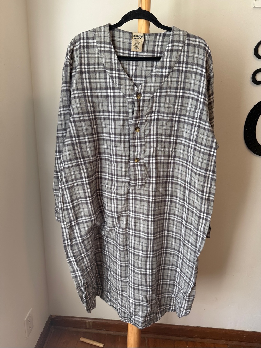 Scandia Woods 100% Cotton Flannel Sleep Shirt Men’s M L Gray Plaid Lounge Wear